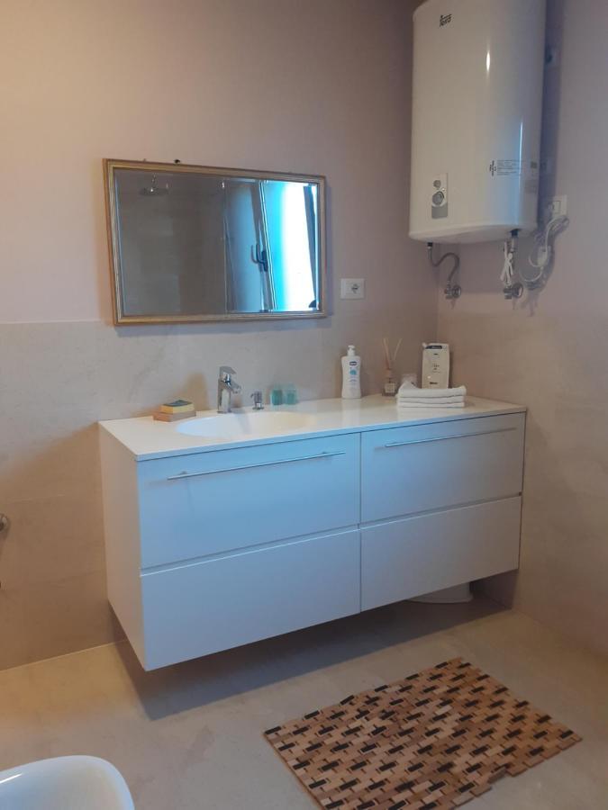 Lake View Apartment Tirana Exterior foto